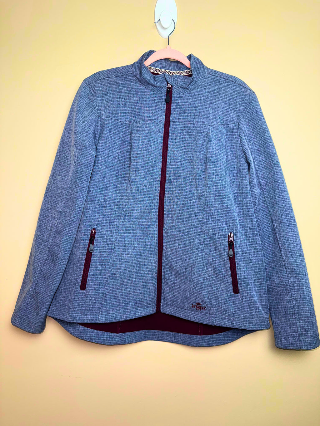 Grey Textured Zip-Up Jacket size (L)